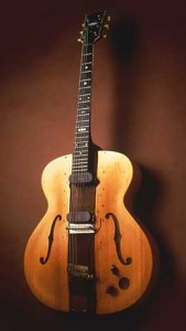 Les Paul The Log Guitar