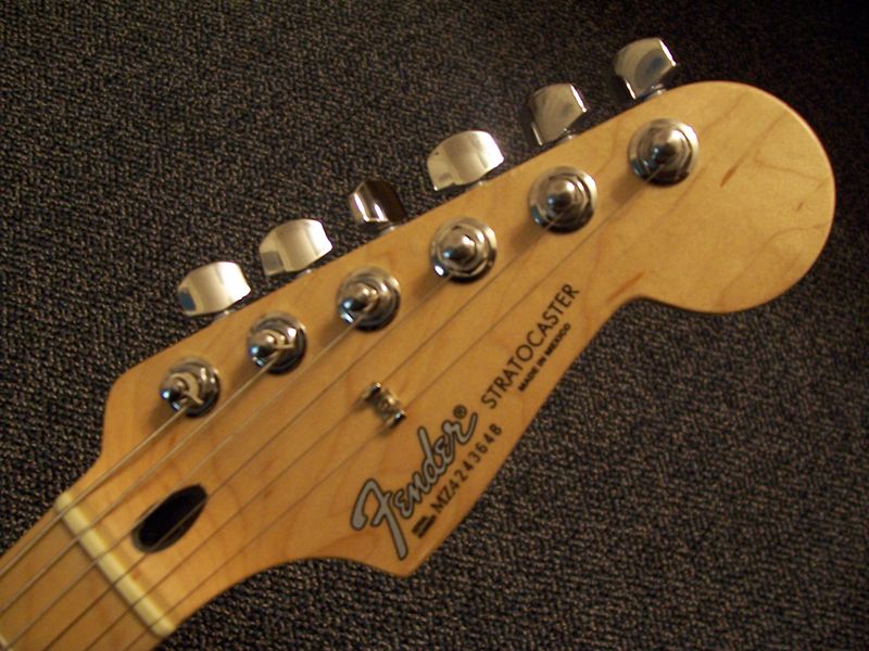 stratocaster. Fender Standard Stratocaster
